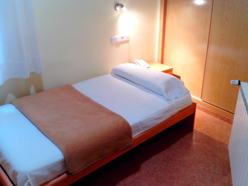 Hotel Rc Ramon Y Cajal Куэнка Номер фото