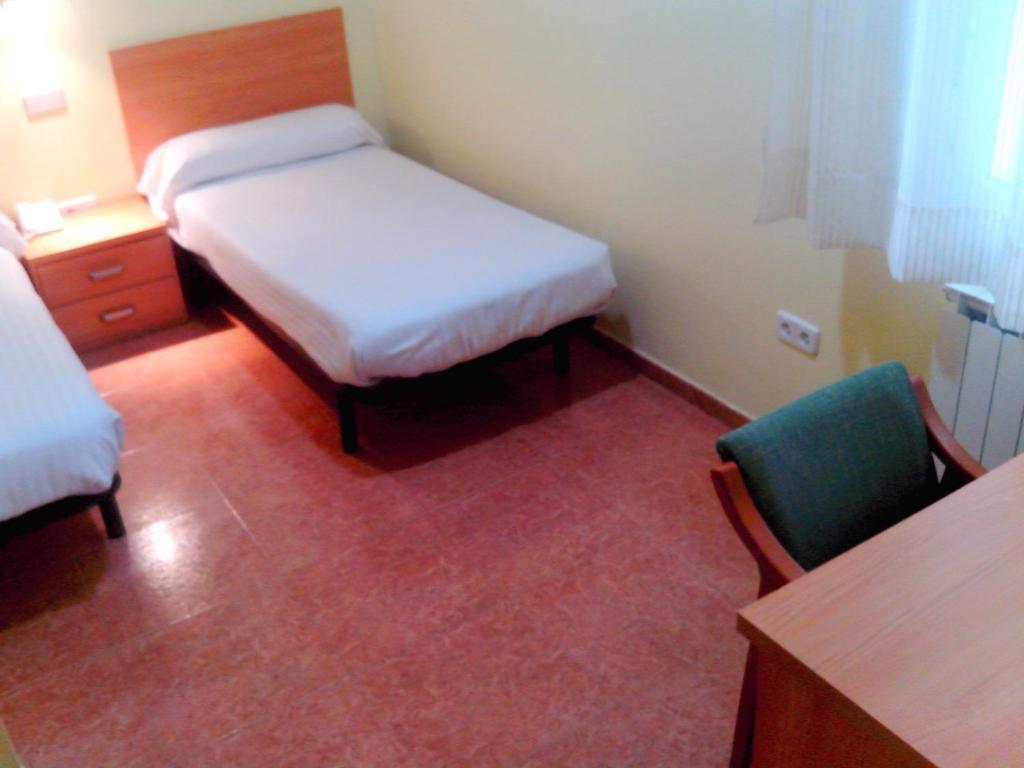 Hotel Rc Ramon Y Cajal Куэнка Номер фото