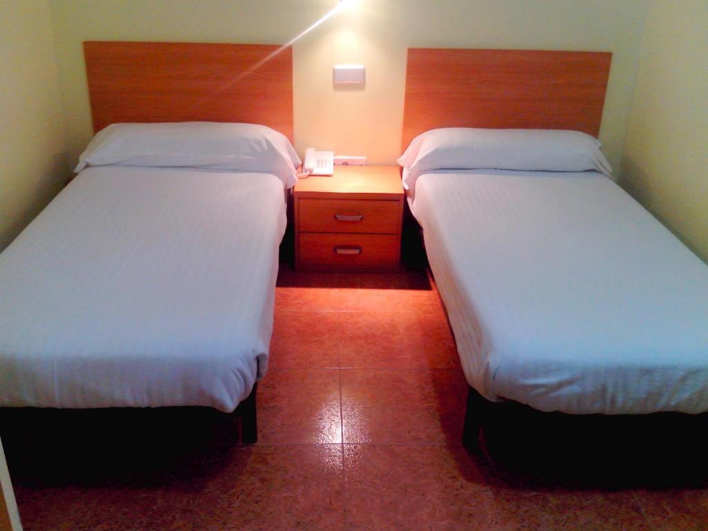 Hotel Rc Ramon Y Cajal Куэнка Номер фото